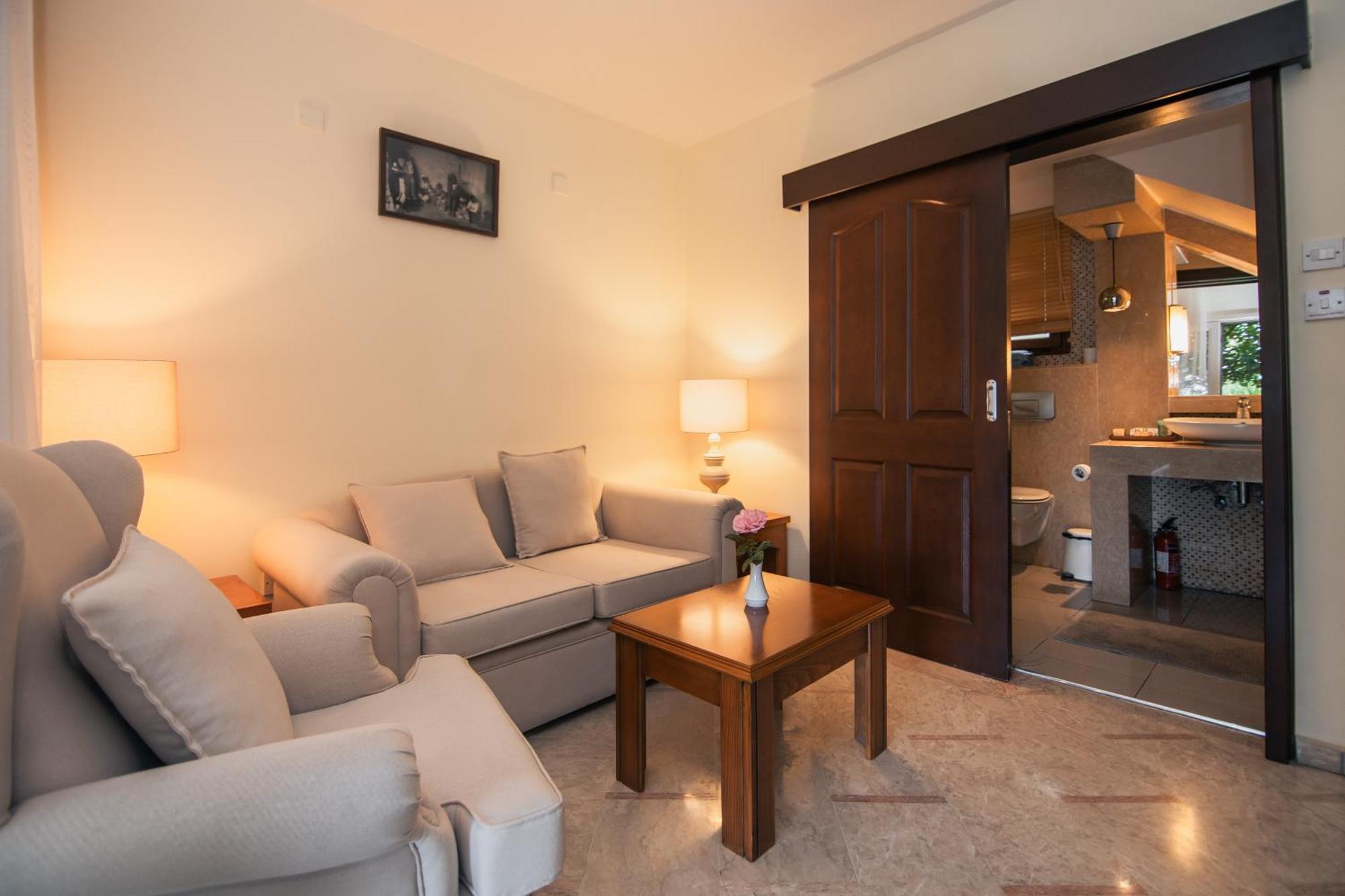 Bellapais Gardens Hostel Εξωτερικό φωτογραφία